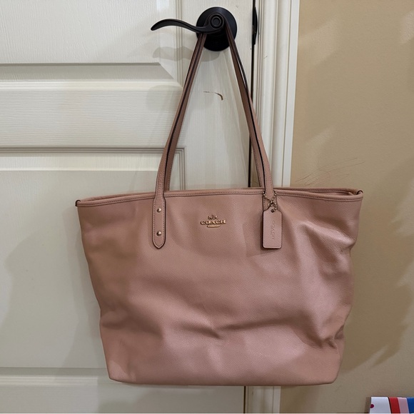 Coach Blush Pink Leather Tote with Gold Logo - Picture 5 of 5